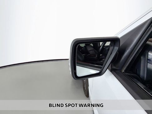 Used 2023 Ford F150 Lariat w/ Equipment Group 502A High image 7