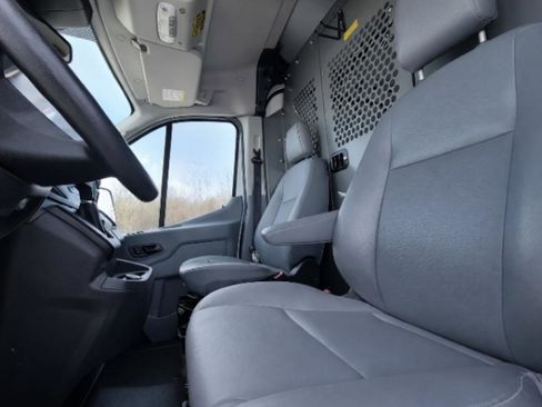 Used 2019 Ford Transit 250 148 Medium Roof image 15