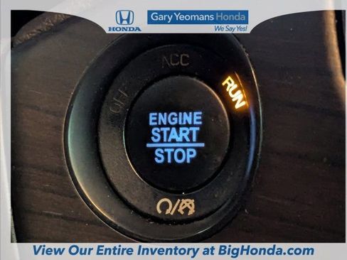 Used 2017 Jeep Grand Cherokee Overland w/ Jeep Active Safety Group image 35