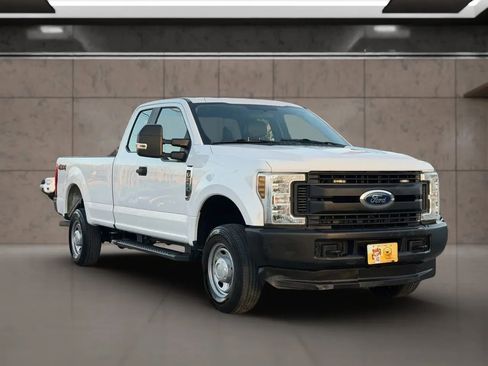 Used 2019 Ford F250 XL w/ Power Equipment Group image 11