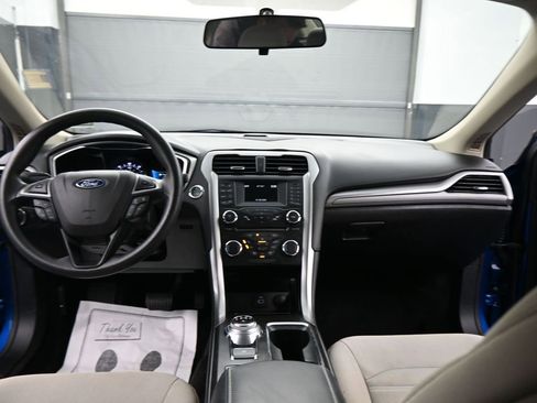 Used 2018 Ford Fusion S image 43