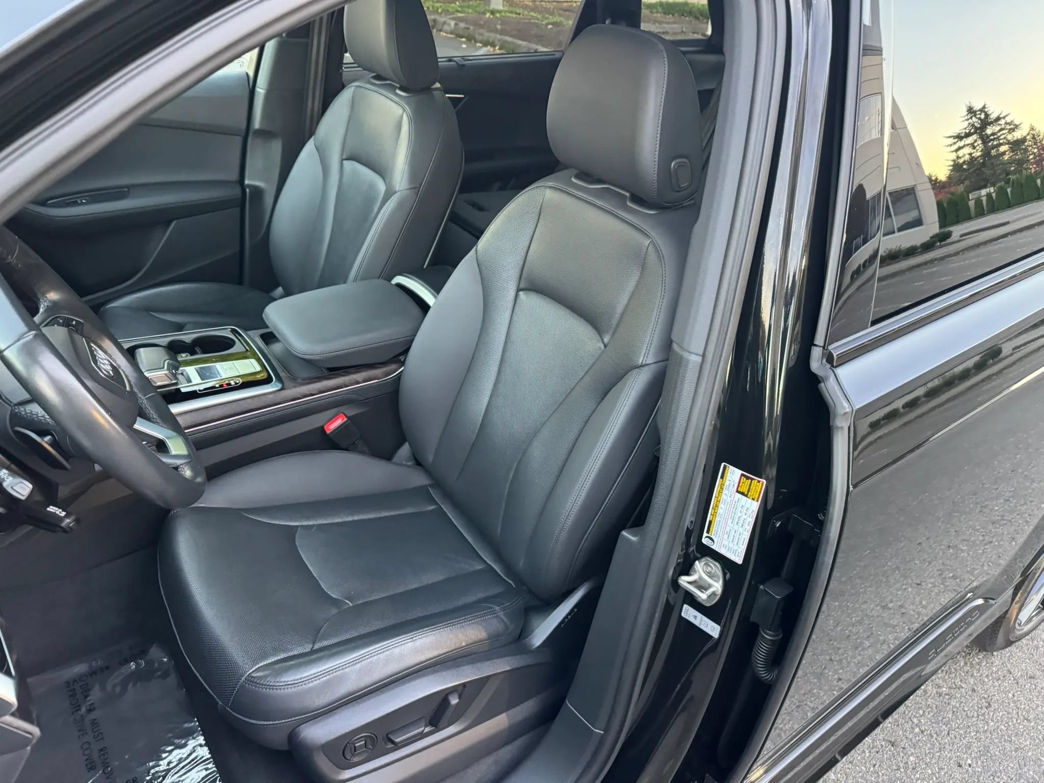 Used 2023 Audi Q7 3.0T Prestige w/ Prestige Package AWD/4WD image 26