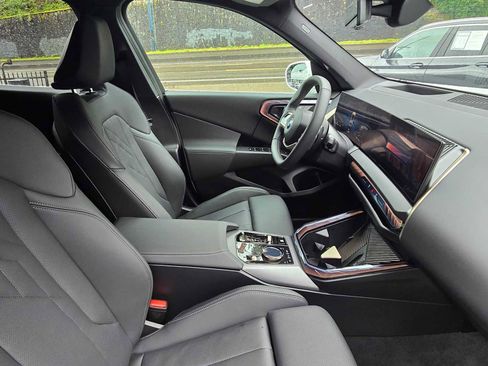 Used 2025 BMW X3 xDrive30i w/ Premium Package image 10