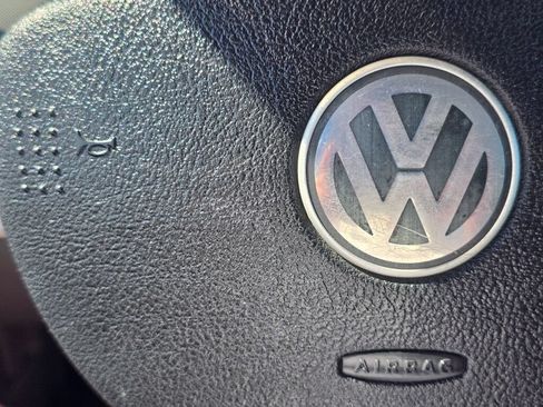 Used 2003 Volkswagen Beetle GLS FWD image 30