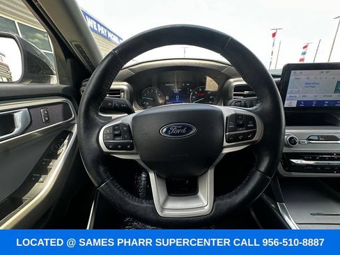 Used 2023 Ford Explorer XLT w/ Equipment Group 202A RWD image 17