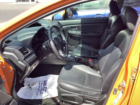 Used 2013 Subaru Crosstrek 2.0i Limited AWD/4WD image 7