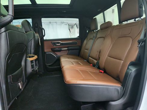 Used 2020 RAM 1500 Longhorn AWD/4WD image 28