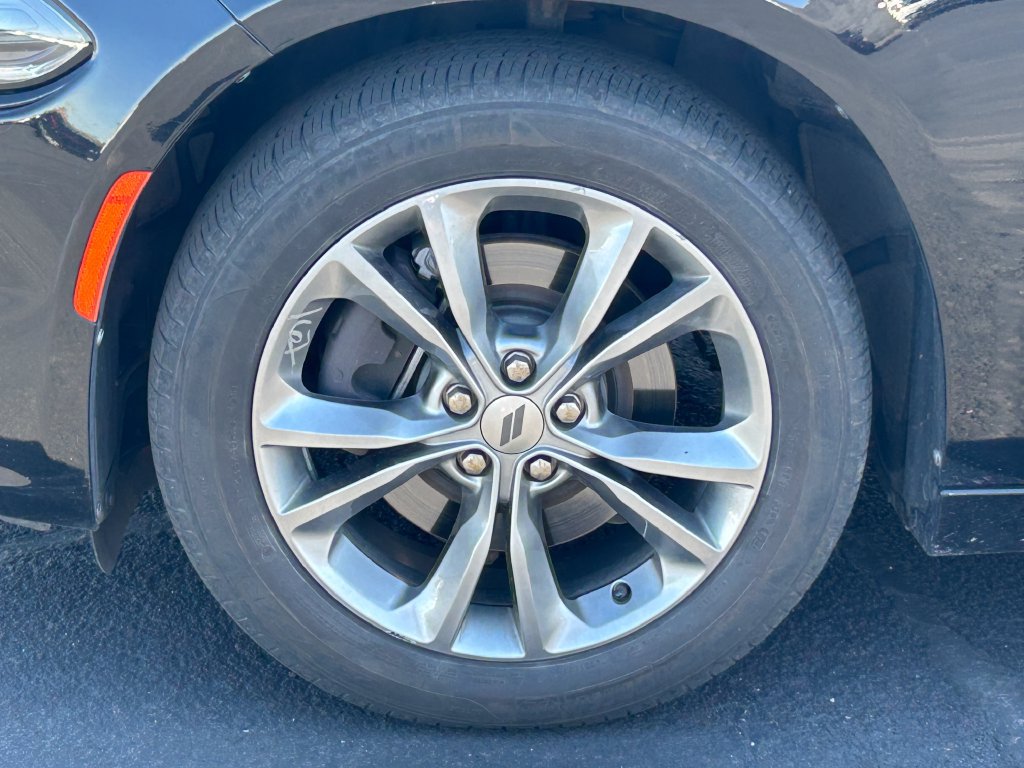 Used 2020 Dodge Charger SXT AWD/4WD image 10