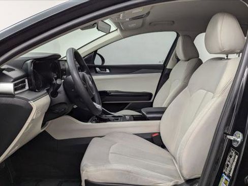 Used 2021 Kia K5 LXS image 13