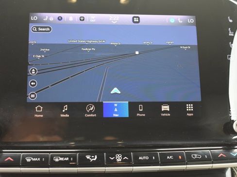 Used 2024 Jeep Wagoneer L Series II w/ Flexible Seating Group RWD image 27