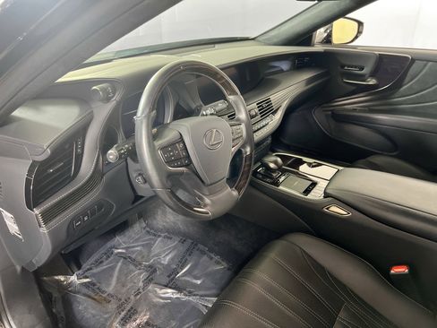 Used 2018 Lexus LS 500 AWD image 9