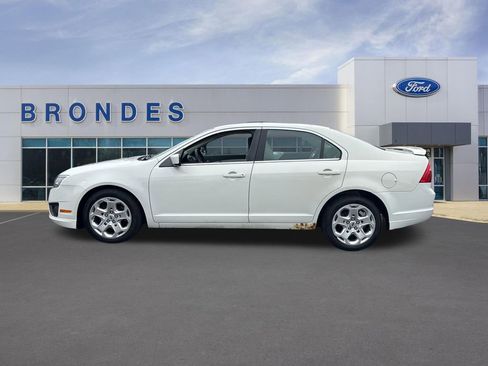 Used 2010 Ford Fusion SE FWD image 1