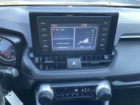 Certified 2019 Toyota RAV4 LE w/ All Weather Liner Package AWD/4WD image 18