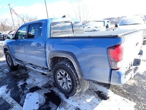 Used 2019 Toyota Tacoma TRD Off-Road image 5