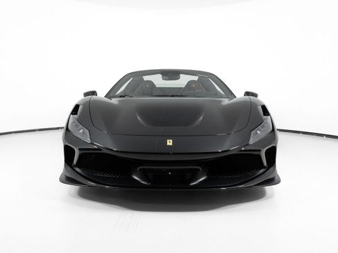 Used 2022 Ferrari F8 Tributo RWD image 13