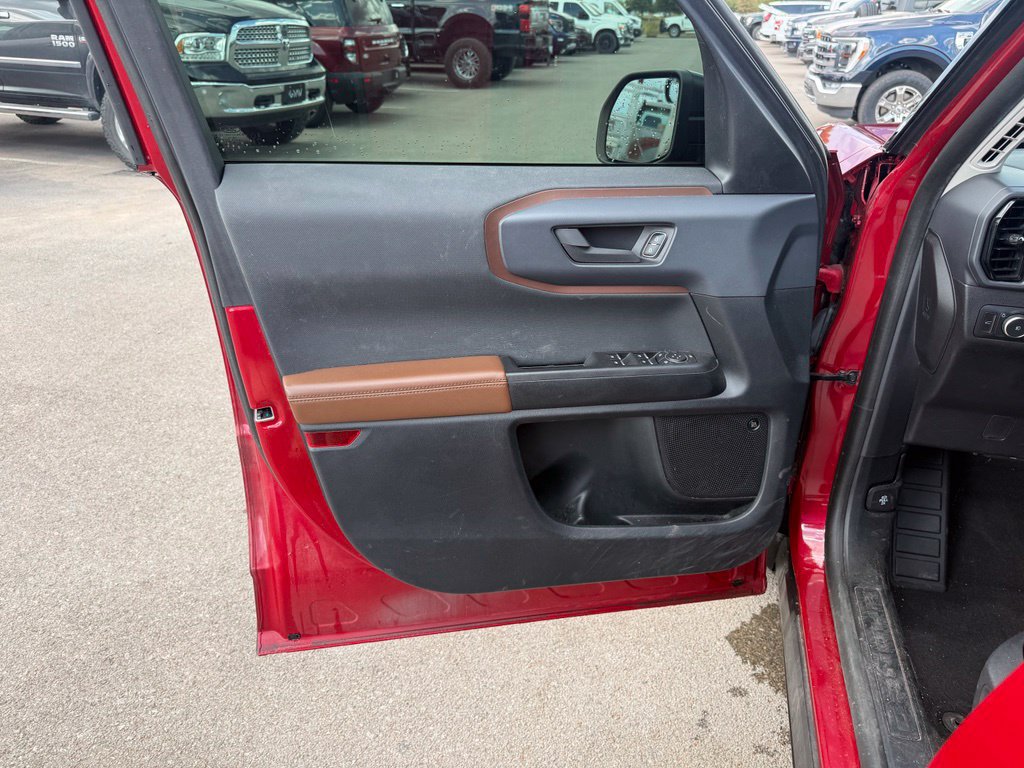 Used 2021 Ford Bronco Sport Outer Banks w/ Outer Banks Package AWD/4WD image 7