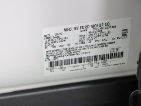 Used 2023 Lincoln Aviator Reserve w/ Equipment Group 201A AWD/4WD image 36