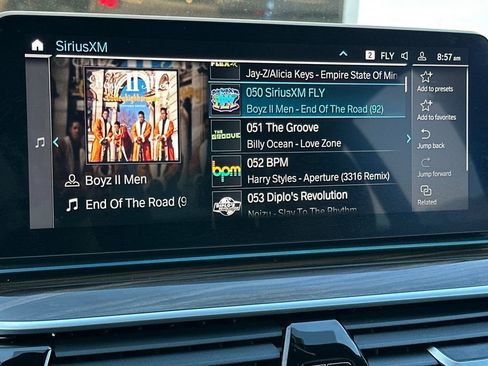 Used 2023 BMW 530e w/ Executive Package image 20