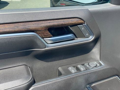 Used 2023 GMC Sierra 1500 Elevation image 13