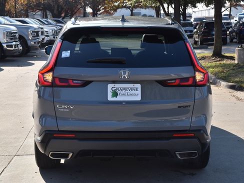 Used 2025 Honda CR-V Sport-L image 9