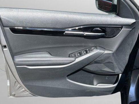 New 2026 Kia Seltos EX FWD image 17