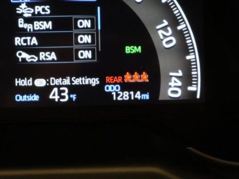 Used 2025 Toyota RAV4 XLE image 16