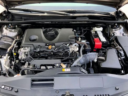 Used 2024 Toyota Camry SE FWD image 31