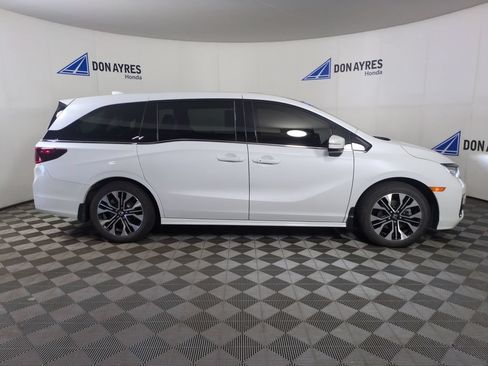 Certified 2025 Honda Odyssey Elite image 10