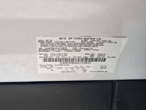 Used 2016 Ford Taurus SEL w/ Equipment Group 201A FWD image 11