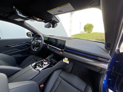 New 2026 BMW M5 w/ M Driver's Package image 23