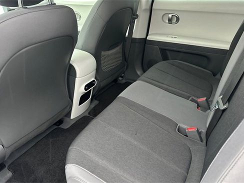 Used 2024 Hyundai Ioniq 5 SE image 16