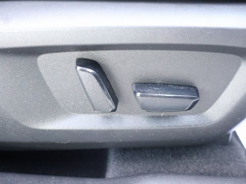 Used 2024 Mitsubishi Outlander SEL image 38