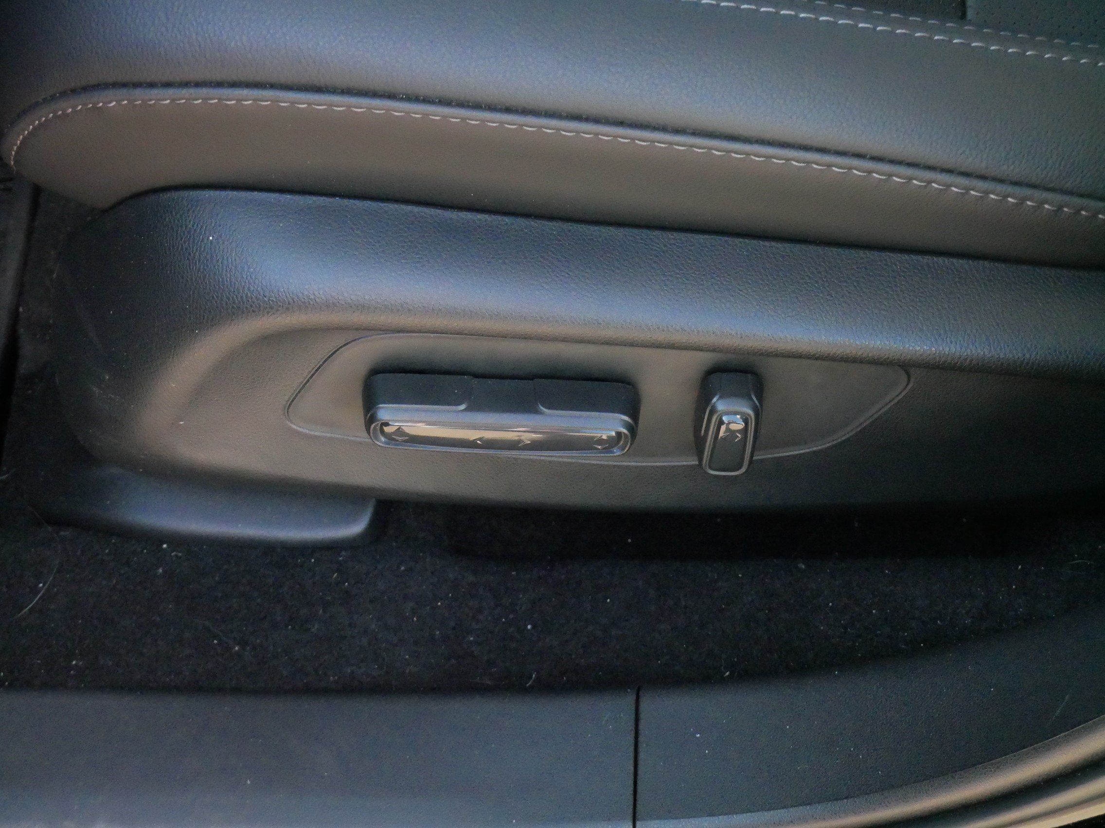 Used 2027 Honda HR-V EX-L image 20