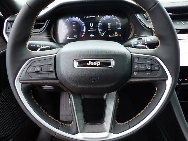New 2026 Jeep Grand Cherokee Limited AWD/4WD image 16