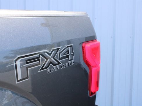 Used 2020 Ford F150 Lariat w/ Equipment Group 502A Luxury AWD/4WD image 20