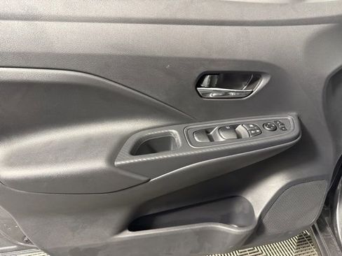 Used 2025 Nissan Versa SV w/ Trunk Package image 15