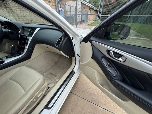 Used 2019 INFINITI Q50 Luxe w/ Essential Package (3.0T Luxe) RWD image 24