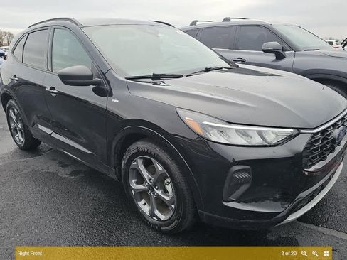 Used 2024 Ford Escape ST-Line w/ Equipment Group 301A image 2