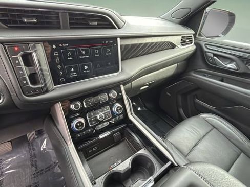 Certified 2024 GMC Yukon XL Denali w/ Max Trailering Package image 25