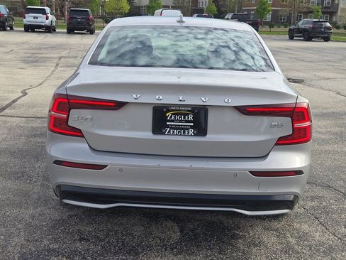 Used 2024 Volvo S60 B5 Core FWD image 12