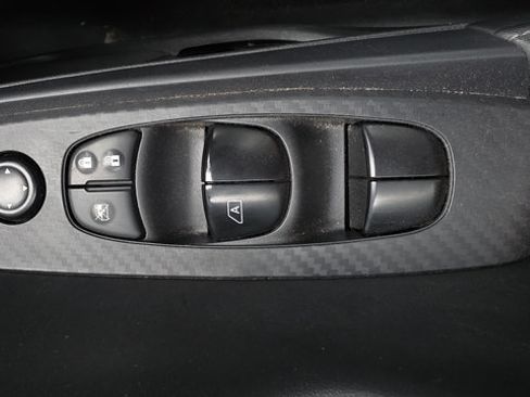 Used 2025 Nissan Sentra SV FWD image 13