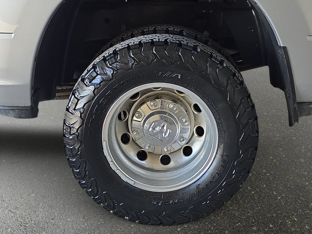 Used 2023 RAM 3500 Laramie AWD/4WD image 33