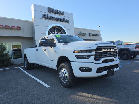 Used 2025 RAM 3500 Big Horn AWD/4WD image 1