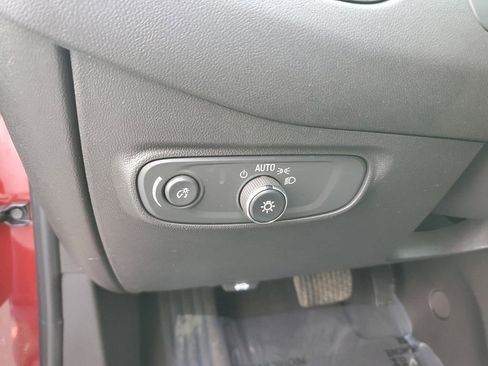 Used 2024 Chevrolet Equinox LT image 17