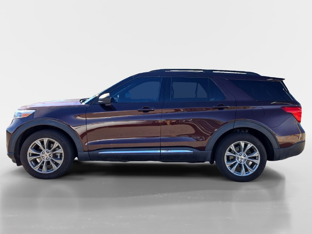 Used 2020 Ford Explorer XLT w/ Equipment Group 202A AWD/4WD image 2