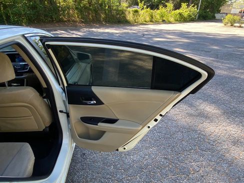 Used 2013 Honda Accord EX image 45