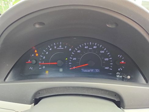 Used 2010 Toyota Camry FWD image 21