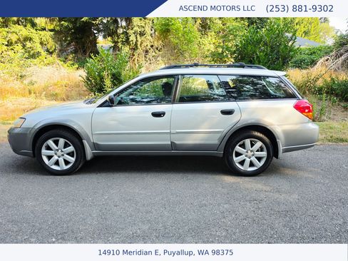 Used 2006 Subaru Outback 2.5i AWD/4WD image 2