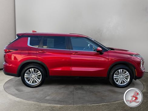 Used 2022 Mitsubishi Outlander ES AWD/4WD image 8