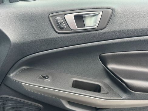 Used 2018 Ford EcoSport Titanium w/ Titanium Cold Weather Package image 17